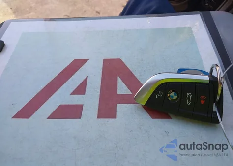 2024 BMW 330I from USA, damaged, VIN 3MW69FF08R8E25590